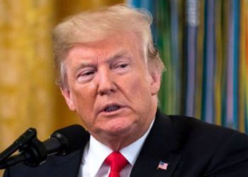 ক্যাপিটল দাঙ্গার অভিযোগে ট্রাম্পকে অযোগ্য ঘোষণা