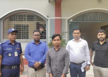 প্রশ্নের সেট ‘পদ্মা’ হলে কাশি দেবেন, কাশি দিয়ে ধরা চাকরিপ্রার্থী
