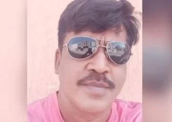 খুলনায় বাড়ির পাশে প্রবাসীকে হত্যা পরপর ৮ গুলি