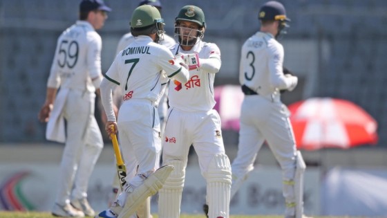 ৩ উইকেট হারিয়ে লাঞ্চে বাংলাদেশ