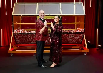 বিগ টিকিটে ব্র্যান্ড নিউ বিলাসবহুল গাড়ি জিতলেন বাংলাদেশি প্রবাসী